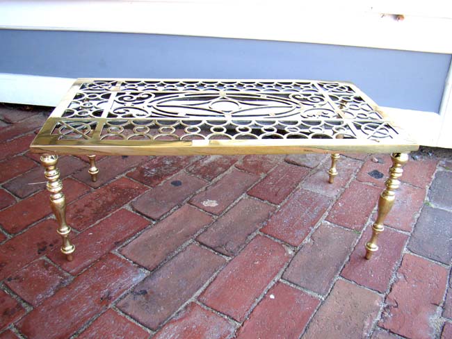 A large Victorian brass trivet circa 1860-1880 — image 3